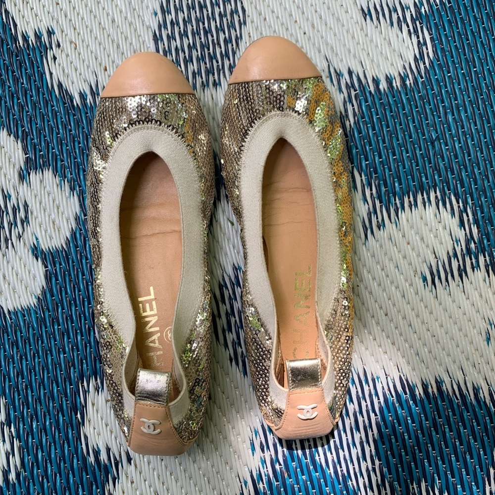 SOLD  authentic Chanel Ballet flats.
